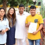 Sanchita Banerjee Instagram - From Script to Floor, Our New Film SAUTAN Takes Flight 😇🧿🙏🏻❤️🤗 Apurva ji @enterr10rangeela @ajaysjha15 @worldwide_film_production @pradeep_singh_wwp @monikasingh5519 @shwetavermamona @kanchan__shashi @vikrant8235 #new #film #excited #love #team #instagood #positivity #muhurat #sanchitabanerjee #blessed #instadaily #actorslife #actress #smile #masti #ootd #picoftheday #happy