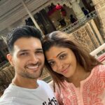 Sanchita Banerjee Instagram - Early morning pleasant darshan Siddhivinayak temple 🙏🏻😇 Ganpati Bappa Morya❤️🤗 #ganesh #peace #positivity #love #ootd #instagood #blessed #smile #godbless #beauty #picoftheday #instadaily #beautiful