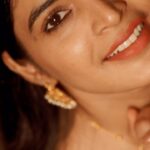 Sanchita Shetty Instagram - Inviting November with loads of Joy Love & peace ❤️ VC : @pradeepmachar 📸📸 #saree #sareelove #sareelover #nomakeupmakeup #sareefashion #sareeindia #pure #blessed #bliss #blissful #peace #love #sanchita #sanchitashetty #spreadlovepositivity