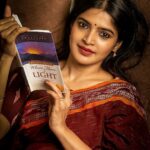 Sanchita Shetty Instagram - Happy Durga Puja 🌺 Happy Saraswati Puja 🌺 Happy Dasara 🌺 Happy Navaratri 🌺 Happy Vijayadashami 🌺 Beauty captured by Photography : @rahuldev1177 #happydurgapuja #happydasara #happysaraswatipuja #happyashtami #happynavratri #festive #festivetime #saree #sareelove #festivetime #pure #blessed #bliss #blissful #peace #love #sanchita #sanchitashetty #spreadlovepositivity ❤️
