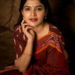 Sanchita Shetty Instagram - Happy Durga Puja 🌺 Happy Saraswati Puja 🌺 Happy Dasara 🌺 Happy Navaratri 🌺 Happy Vijayadashami 🌺 Beauty captured by Photography : @rahuldev1177 #happydurgapuja #happydasara #happysaraswatipuja #happyashtami #happynavratri #festive #festivetime #saree #sareelove #festivetime #pure #blessed #bliss #blissful #peace #love #sanchita #sanchitashetty #spreadlovepositivity ❤️