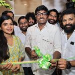 Sanchita Shetty Instagram - At The law Cafe Launch. @actorvijaysethupathi My best wishes to team the law Cafe & congrats Director Ameer Sir @ameersultanoffl PRO : @onlynikil #thelawcafe #launch #vijaysethupathi #sanchita #sanchitashetty #spreadlovepositivity ❤️