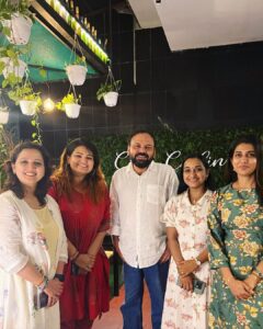 Sandra Thomas Instagram - About last night 😊
So so happy to meet u @santhosh__george__kulangara 
#inspiration #motivator