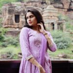 Sangeetha Bhat Instagram - Maha Navamiya shubhashayagalu…. 💕 Badami, Pattadkal, Aihole