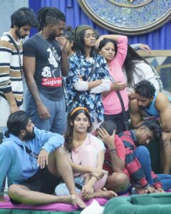 Sangeetha Sringeri Instagram - ನಿಮ್ಮ ಅನಿಸಿಕೆ ಪ್ರಕಾರ ಸಂಗೀತ ಯಾವ ವಿಷಯದಲ್ಲಿ ಮೊದಲಿಗರಾಗಿ ನಿಲ್ಲುತ್ತಾರೆ? 
In which category do you place Sangeetha in the first place?

Watch Big Boss streaming only on @colorskannadaofficial and @officialjiocinema 

#BBK10 #SangeethaSringeri #HappyBigboss #CrushOfKarnataka  #ColorsKannada #JioCinemas #BigBossKannada #Trending