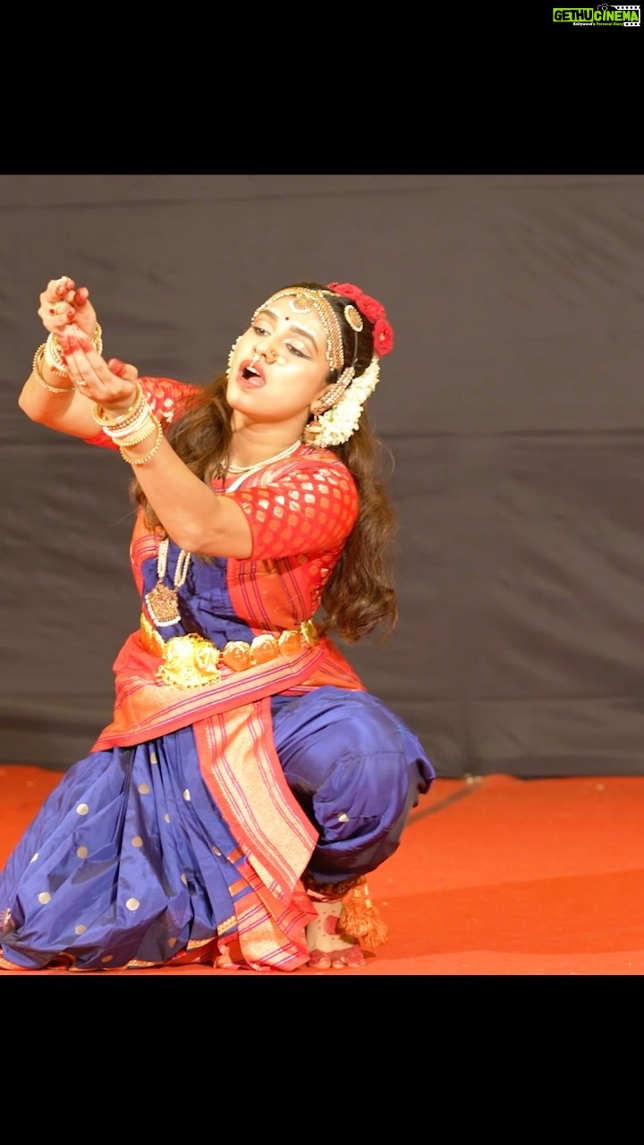 Young beautiful woman dancer exponent of Indian classical dance  Bharatanatyam in Krishna pose, Stock Photo, Picture And Low Budget Royalty  Free Image. Pic. ESY-055339187 | agefotostock