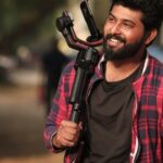 Saravana Vickram Instagram - VARISU TRAILER 🔥 My Version 😉 Fan boy 🤩 #thalapathy Waiting for #varisu Dop 👉 @gokul_krishnan_1010 @jagadish_palanisamy @7_screenstudio @dilraju.producer @directorvamshi @rashmika_mandanna @musicthaman @onlynikil @lokesh.kanagaraj @chandru_duraiyappa @thalapathyvijay.fc @thalapathy_vijay_officials_ @actorsathish @r_sarath_kumar @vtvganeshnj #theethalapathy #vaathalaiva @vijaytelevision @__vijayactor__ @arun_aravind_twins @arunraja_kamaraj @joinprakashraj