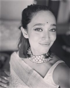 Sayani Gupta Instagram - Shubho Shaptami 🪷

In this resplendent @shantibanaras saree & @curiocottagejewelry necklace 
@elevate_promotions 🌸