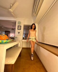 Sayani Gupta Instagram - Nude 

@eshwarlog @paloshell 
@skims @urbanoutfitters @drmartensofficial