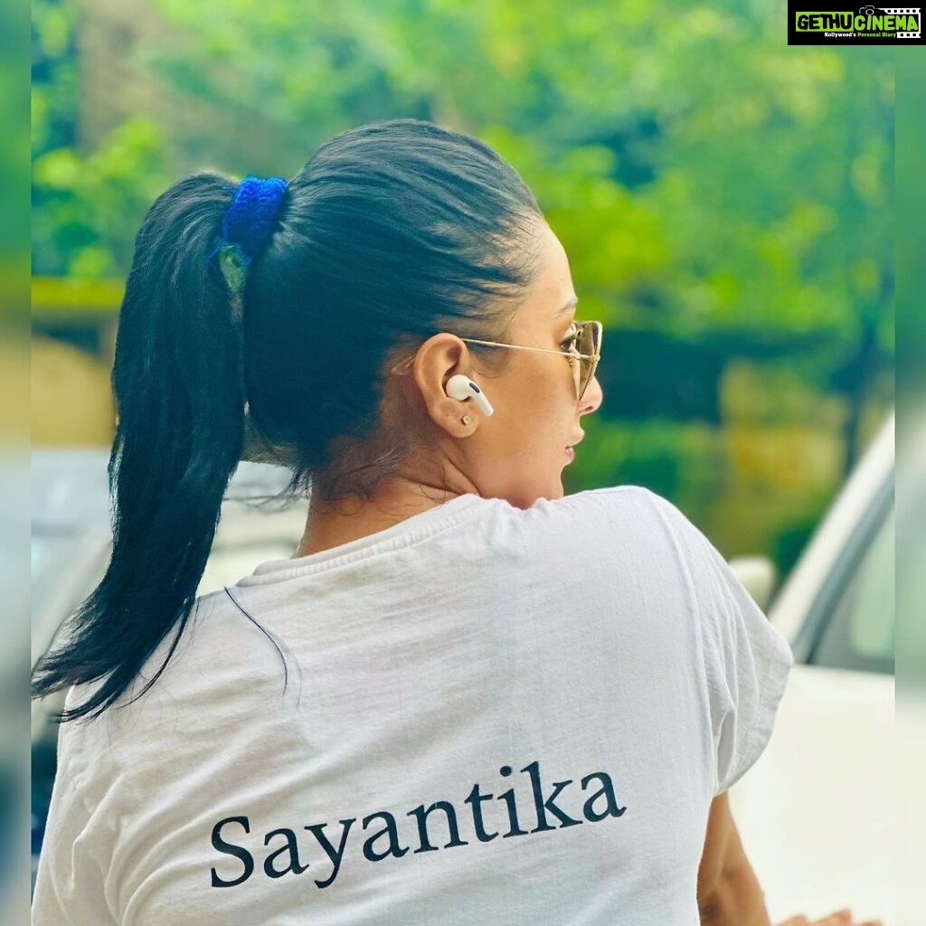 Sayantika Banerjee Instagram - Keep it Simple,Babe‼️ #withlovesayantika #goodmorning #potrait #happy #actor #instagram #instagood #sayantikabanerjeeofficial