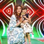 Sayantika Banerjee Instagram - আসানসোল মডেল র‌্যাম্প অ্যাওয়ার্ড শো এ এক খুদে প্রতিযোগির সাথে সায়ন্তিকা দিদি ... ❤ . . @iamsayantikabanerjee . #sayantikabanerjee #sayantikabanerjeeofficial #bindassayantika #instagood #instagram