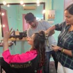 Sayantika Banerjee Instagram - Let’s Do This 🎬❤️ #withlovesayantika @abhishekdas_makeupartist @roonmajumder @arup9099 @kiara_sen111 #shoot #saree #love #sayantikabanerjeeofficial