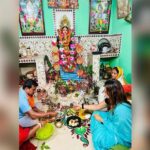 Sayantika Banerjee Instagram - ২৫/০৮/২৩- অষ্টমঙ্গলার শুভ তিথি তে মা মনসার আরাধনাএ বাঁকুড়া পৌরসভার ১২ নম্বর ওয়ার্ডের সকল নেতৃবৃন্দ ও পরিবারজন দের সাথে। #pasheachibankura