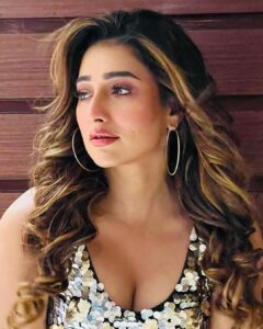 Sayantika Banerjee Instagram - Who set up my mood on shuffle?
#withlovesayantika 
#photoshoot #portrait #actor #mood #instagood #sayantikabanerjeeofficial