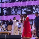 Sayantika Banerjee Instagram - মহানায়ক সম্মান ২০২৩ আমাকে এই বৃহত্তর সম্মানের যোগ্য ভাবার জন্যে আমি ধন্যবাদ জানাই আমার মাতৃসমা মাননীয়া মুখ্যমন্ত্রী শ্রীমতি মমতা বন্দ্যোপাধ্যায় @mamataofficial এবং তথ্য ও সংস্কৃতি দপ্তর পশ্চিমবঙ্গ ও সর্বোপরি আমার দর্শক। সম্মান ও ভালোবাসা এক শিল্পীর সারা জীবনের সম্পদ, এই সম্মান আরও ভালো করে কাজ করার অনুপ্রেরণা দেবে। ধন্যবাদ🙏🏻