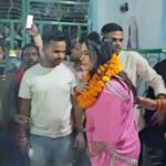 Seema Singh Instagram - इतना प्यार देने के लिए गवय गाँव की जनता का धन्यवाद 🙏😇 दुर्गा माँ अपना आशीर्वाद हम सब पर ऐसे ही बनाए रखें 🙏😇. . . . . . #jantakapyar #aashirwad #bihar #barbigha #gavaygaon #ljpramvilas #pradeshmahasachiv #trending #video