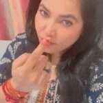 Seema Singh Instagram - एक्टिंग तो ठीक ठाक कर ही लेती हूँ🤣🤣 . . . #reelsinstagram #instagram #instagood #fun #funnyvideos #trending #viral