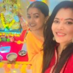 Seema Singh Instagram - Ganpati bappa morya 🙏😊 Bappa bless you 🙌🏻❤️ #ganpatibappamorya #ganpati2023 Mumbai, Maharashtra
