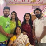 Seema Singh Instagram - नहाए खाए ✅ #family . . #chhathpuja ##mahaparv #family #photooftheday #familyfirst #lovemyfamily #trending #ootd Barbigha