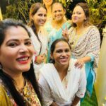 Seema Singh Instagram - Our hearts ❤️ are full with blessings and our stomach with Modak … Ganpati Bappa Morya @sangeetatiwari_official @item_queen_seemasingh @poooooojjjjjjjjaaa @mishra_ankita_16 @mishrashobha269 #festival #ganpatibappamorya #ganeshchaturthi #photo #photooftheday #instagram #instadaily #ootd #indianattire