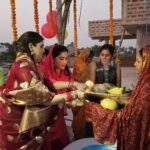 Seema Singh Instagram - महापर्व छठ के संध्या अर्घ्य की ढेर सारी शुभकामनाएँ🙏 जय छठी मैया 😇 Barbigha