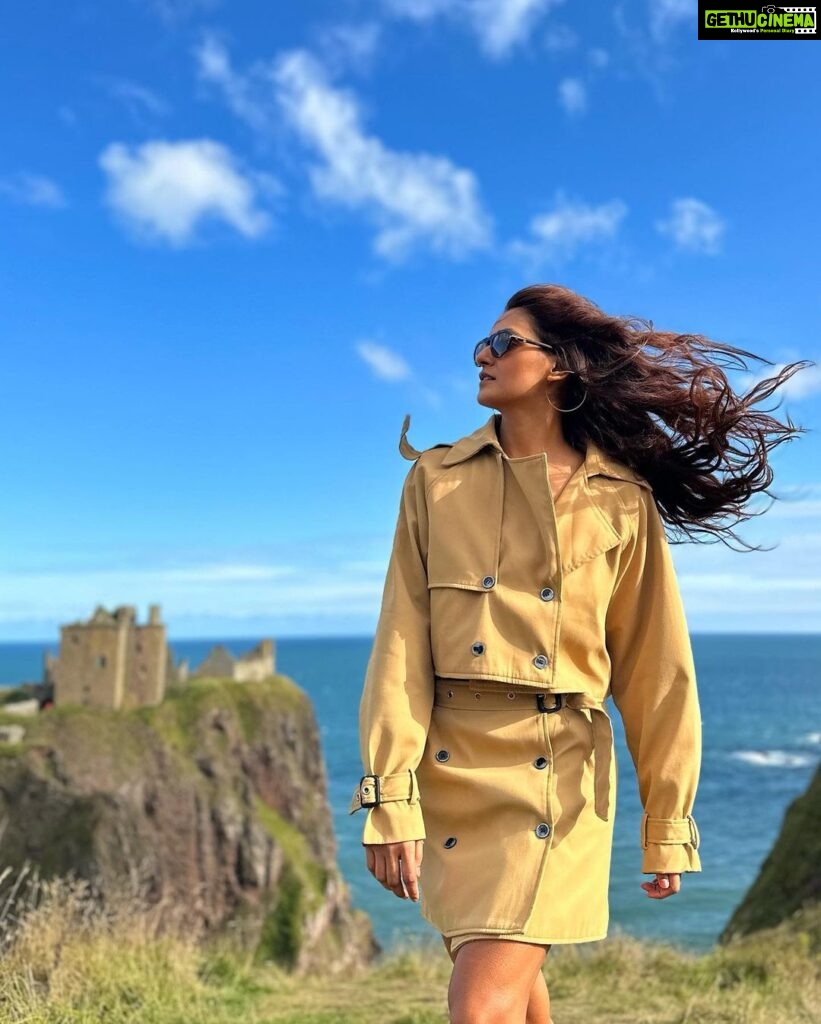 Shakti Mohan Instagram - Castling winds 🏰🌬️ 📸 @alishasingh.official Styled by @camy1411 Wearing @madaboutfashion_kejal Jewellery @azotiique Dunnottar Castle