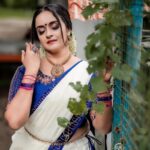 Shalu Menon Instagram - Beautiful Shalu menon 😍 For bridal bookings call 9895852832 #adshoot #shalumenon #modelshoot #makeup #beautiful #makeuplooks #makeuplooks #eyemakeup Sandra Beauty Parlour