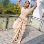 Shalu Menon Instagram - ❤️❤️❤️ #dance#dancereels #songs #music #instalove #trendingreels #choreography #actresslife #malayalamactress #serials #serialactress #red #lovequotes