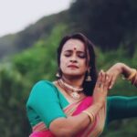 Shalu Menon Instagram - @shalumenonhere 👸👸👸 #actress #shalumenon #dance #dancereels #malluactor #malludancer #coversong #dancer #mallumovies #abcd #indianactress #classicaldance #mollywood #serialactor #mallugram #keralagram #malluinsta #mallureels #sunday #sundayvibes #sundayfunday #morning