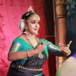 Shalu Menon Instagram - Gud mrng to alla my extended family members … am very glad and happy to share some of the snaps from my prgm which happened on 3 rd of march at @valiyakunnam sree annapoorneswari devi temple …. Thnks @d_media_chalappally_ for these wonderful pics …. #indianphotography #indianclassicaldance #indianculture #indianclassicaldancers #indianclassicaldancer #indianclassical #kerala #keralatourism #keralagram #keralagodsowncountry🌴 #keralaattraction #keralaclassicaldancer #malayalam #bharathanatyam #classicaldance #malayalamcinema #malayalamserialactress #malayalamserial #malayalamtypography #malayalamfilmindustry #mollywood #suryatv #suryatvserial #mazhavilmanorama #mazhavilserials #asianetserials #zeekeralamactress