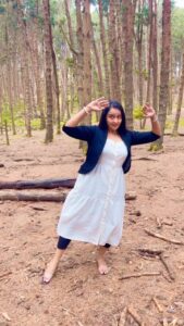 Shalu Menon Instagram - ❤️❤️❤️
#reelsinsta #reelit #instalove #filim #malayalamsongs #tamil #tamilsongs #tamilactress #tamillyrics #malayalamactress #happy #dancereels #performer #kodaikkanal #tourism #kerala#beauty