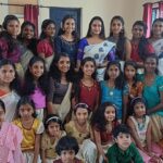 Shalu Menon Instagram - Haiiii …… had a great onam celebration at(mallapally ,ponkunnam chengannur branch) with the students and parents ….. it was really a beautiful time …… luv u all for the supports ….❤️❤️❤️ #onamcelebration#onam#traditional #function#dance#school#jayakerala#dancereels #performer #art #photo