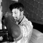 Shanthanu Bhagyaraj Instagram - Turn your face to the Sun… & the shadows will fall behind u💥 🧿 Black-White Series Set 2️⃣ 📸 @kikivijay11 #black #white #blackandwhite #badass
