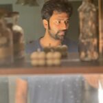Shanthanu Bhagyaraj Instagram - Mirror Selfies 🤎 🧿 #selfie #mirrorselfie #selfshot