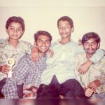 Sharib Hashmi Instagram - हँसी हँसी में वो दुख दर्द झेलता ही रहा, करिश्मा-बाज़ ज़माने से खेलता ही रहा…! Tumhari himmat ko salaam bhai 🙏 mushkil se mushkil waqt mein tumhein muskuraate huye hi dekha ❤️🙏 Doston dua kariye mere bade bhai Aquil Hashmi ko jannat mein aala muqaam haasil ho 🤲🏻🤲🏻