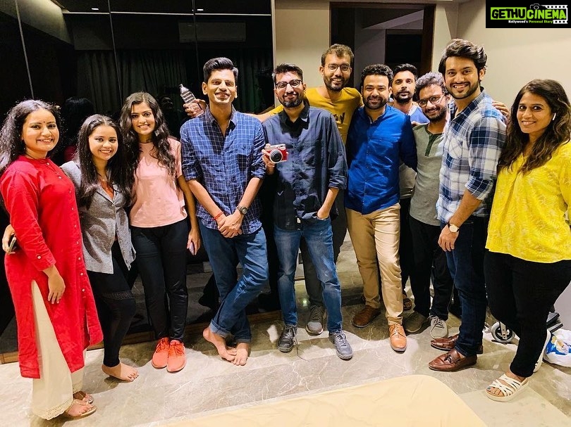 Sharvary Joshi Instagram - Avengers Assemble! ❤🥰✨ A family has its own secret. Coming soon in the future. 😌 #latepost #webseries #gujarati #family #castandcrew #oho #ohogujarati #acting #actors #actorslife #shoottime #shooting #ahemdabad Ahemdabad,Gujarat