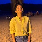 Shilpa Thakre Instagram – Bicho beach ✨🏖️

#shilpathakre #expressionqueen #beach #beauty #beachlife #beachvibes #insta #instagram #instagood #cute #yellow #aksa #aksabeach #mumbai Aksa Beach, Malad