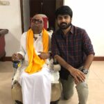 Shirish Sharavanan Instagram - கலைஞர் கருணாநிதி அய்யாவை பார்த்து வாழ்த்து பெற்றதில் எனக்கு மிக்க மகிழ்ச்சி. 🙏🏼🌟 #kalaignar #karunanidhi