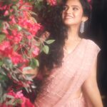Shivani Baokar Instagram - 🪔✨ . . . . . Styling @saileerajpurenagane Outfit @rajkumari_by_richahaware Jewellery @sorayaajewels_ MUA @bridal.mekup.by.saroj Videoshoot and edits @kyammmera Photoshoot and edits @kharsambale Assisted by @siddheshhwalanj Location credits @housepartykhar House Party Khar