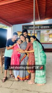 Shivani Baokar Instagram - It’s a last goodbye from Lavangi Mirchi team to all our fans and supporters.. You all stood by us from the day one and finally its a wrap.. Thank you soo much for your support, love and affection! सप्रेम ♥️🙏🏻♥️

Video edit : @samir_kapure 

#zeemarathi #serial #lavangimirchi #LM #zeedupar #actor #actorslife #marathiactor #marathiceleb #celeblife #dailysoap #shoot #shootlife #shootingscenes #television
#shivanibaokar #mithilapatil #shrujaprabhudesai #prernakhedekar #tejasmahajan #ankitmhatre #tusharghadigaokar #shardulapte #samidhaguru #paritelang #dnyaneshwadekar #sangeetkulkarni #tanmay_jakka #TanmayDJakka
