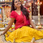 Shivani Rajashekar Instagram - #DurgaPuja2023 ✨