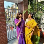 Shreya Bugde Instagram - दिवाळी पाडवा !!!🌼🌸✨🧿