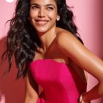 Shriya Pilgaonkar Instagram - #ZeeZestDigitalCover A glance at @shriya.pilgaonkar’s Instagram profile will reveal that she was bitten by wanderlust a very long time ago. “Travelling is food for my soul! It helps me nourish myself as an actor,” she says. Her favourite travel companion though is an unlikely choice for most millennials—her grandfather. “My grandfather and I have a very special travel bond and a travel connection. He's always loved to travel and it was his dream to complete a hundred countries and recently he managed to complete it. He's travelled to 102 countries now and I have had the fortune of travelling with him and taking him also.” The most memorable for her would be the time Shriya and her grandfather went on a trip to Iceland together. Part of Titan’s new workwear collection, the pure elegance of this watch in white with a studded bezel shines through on Shriya’s wrist. #FindYourJoy For the full cover story log on to zeezest.com Creative Consultant: @mitrajitb Photographer: @kunalgupta91 Watch Partner: @titanwatchesindia #FindYourJoy Stylist: @yuktisodha Makeup: @makeupandhairbyshruti Hair stylist: @darshana.mule Artist Reputation Management: @kpublicity @bhavikak27 Outfit: @labelmannatgupta @outhousejewellery @minerali_store