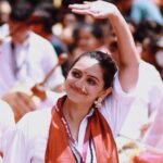 Shruti Marathe Instagram - आतुरता तुझ्या आगमनाची ❤️ #reelitfeelit #bappa #bappamorya #dholtasha #dholtashapathak #reelkarofeelkaro #reelinstagram #explorepage #festival #festivalofindia #india #maharashtra #actress #marathi #marathistatus #ganapati #bappamorya #bappamajha Pune, Maharashtra