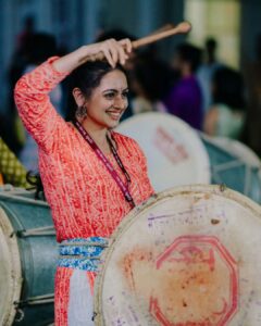 Shruti Marathe Instagram - #kalawantdholpathak