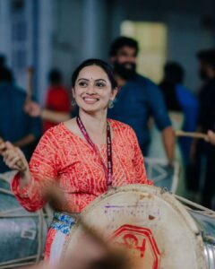 Shruti Marathe Instagram - #kalawantdholpathak