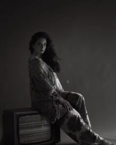 Shruti Marathe Instagram - I am an old soul with young eyes ,
 a vintage heart n a beautiful mind

❤️❤️

Photographer- @shailendra_pardeshi 
Make up - @apoorva11_bapat
Styling - @stylist.chaitalikulkarni
Assistant stylist - @ruvi_makeup_and_styling @by_srushti
Location - @shubham.panse.studios
