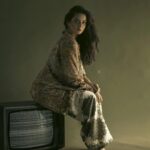Shruti Marathe Instagram - I am an old soul with young eyes , a vintage heart n a beautiful mind ❤️❤️ Photographer- @shailendra_pardeshi Make up - @apoorva11_bapat Styling - @stylist.chaitalikulkarni Assistant stylist - @ruvi_makeup_and_styling @by_srushti Location - @shubham.panse.studios