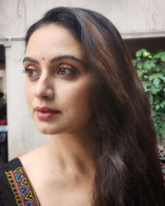Shruti Marathe Instagram - 🖤🖤