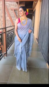 Shruti Marathe Instagram - 💚❤️🖤🩶

#trendingreels #shrutimarathe